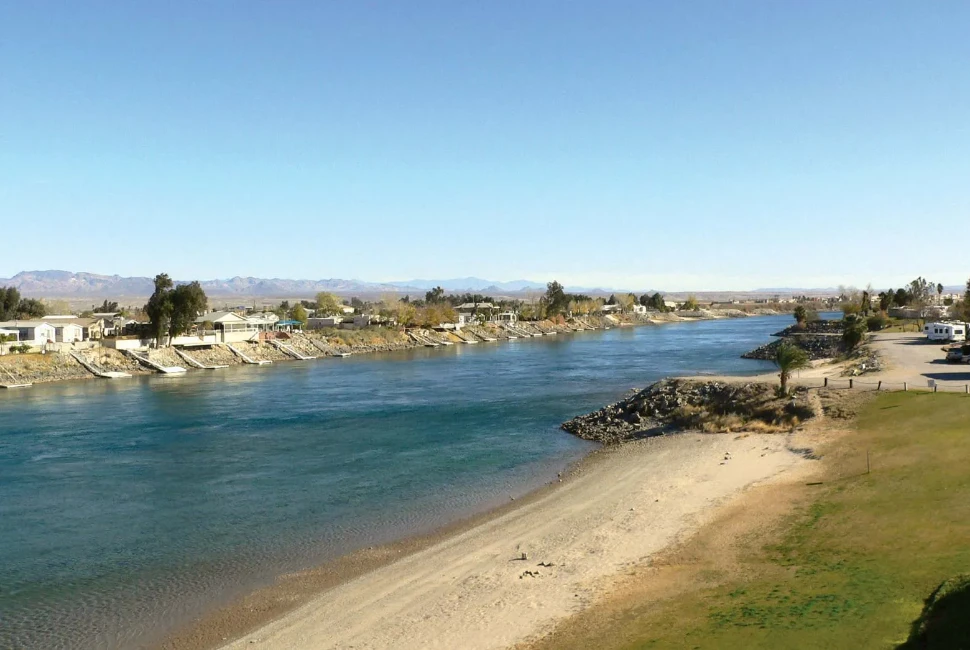 Let Dive in The Best Of Golden Cities-Needles!