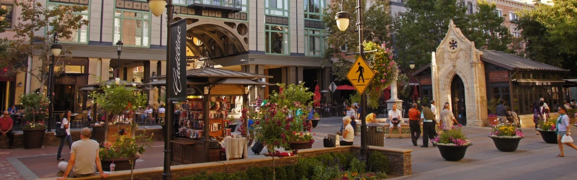 Luxury Shopping Streets in America