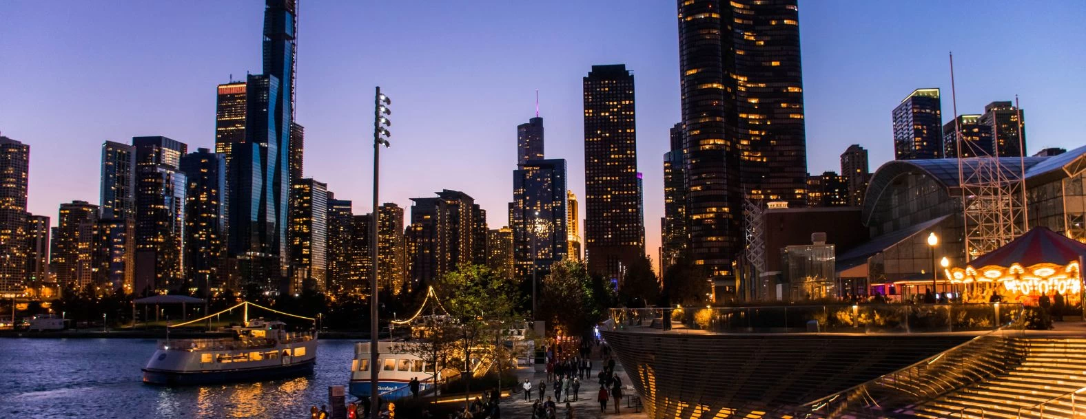 Navy Pier - Shop & Dine Onsite