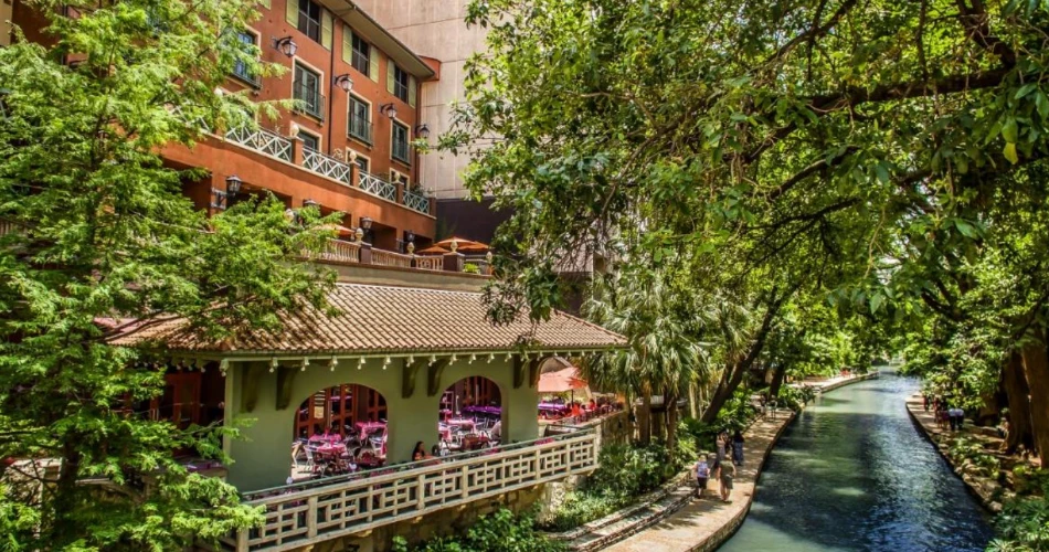 San Antonio Riverwalk Hotel