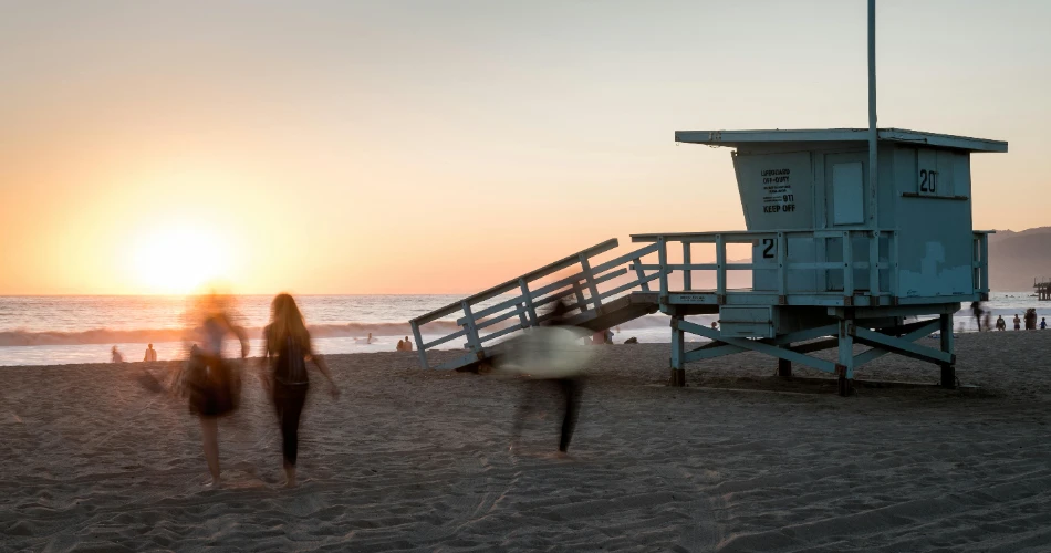 8 Walkable Places in And Around Los Angeles