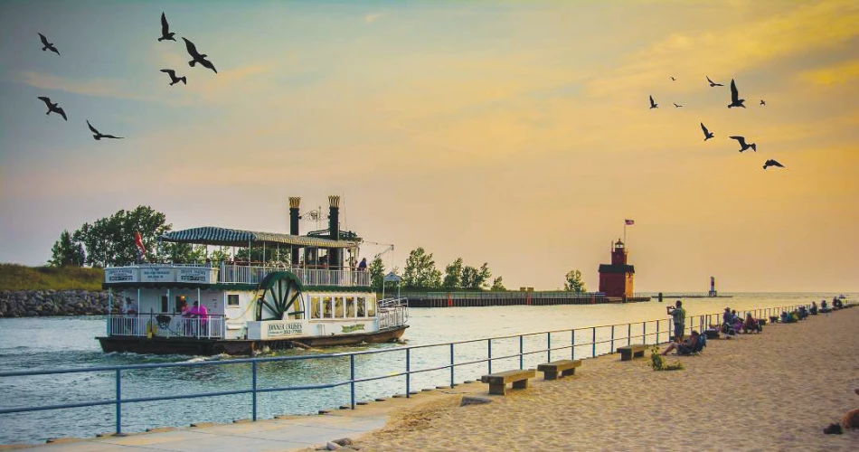 A Cruise through Michigan America