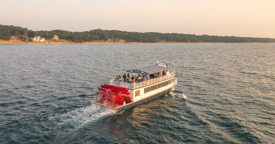 A Cruise through Michigan America