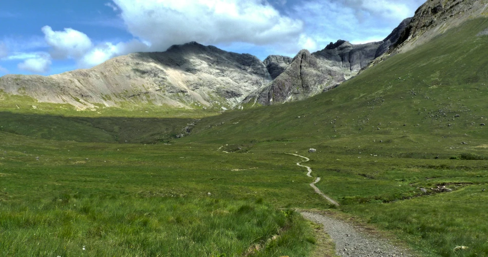 8 Best Hiking Spots near NYC for Scenic Trails
