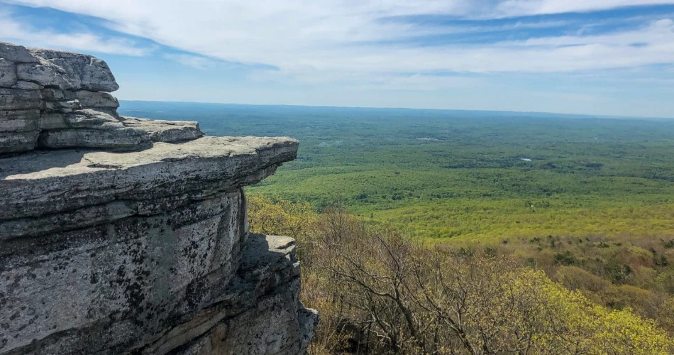 8 Best Hiking Spots near NYC for Scenic Trails