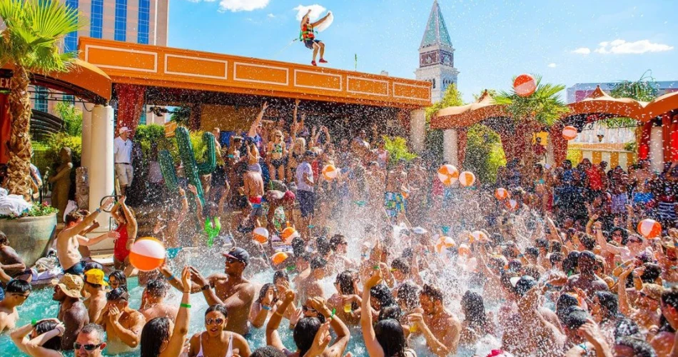 10 Ways to Celebrate Your Birthday in Vegas