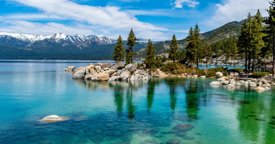 8 Most Beautiful Lakes in the USA
