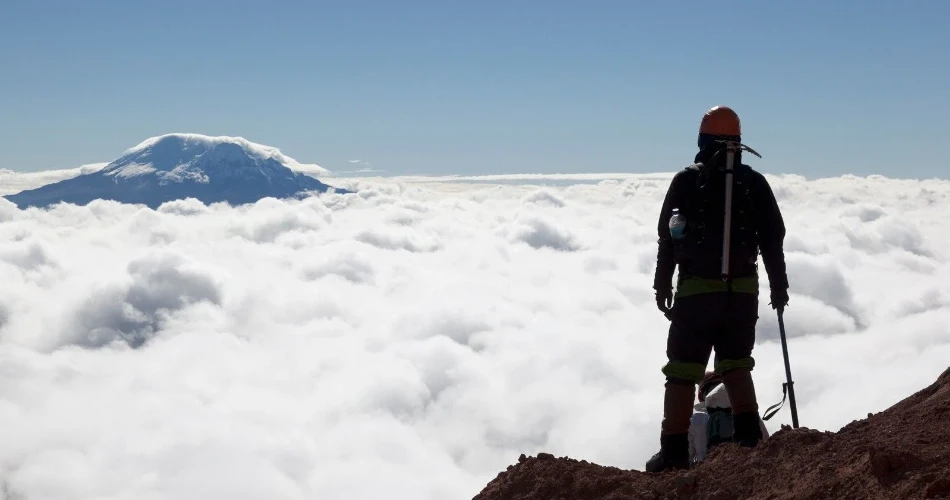 Beach vs. Mountains: Where Should You Go for Your Next American Gateway?
