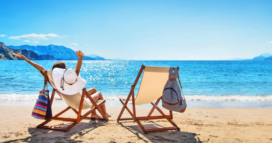 Beach vs. Mountains: Where Should You Go for Your Next American Gateway?