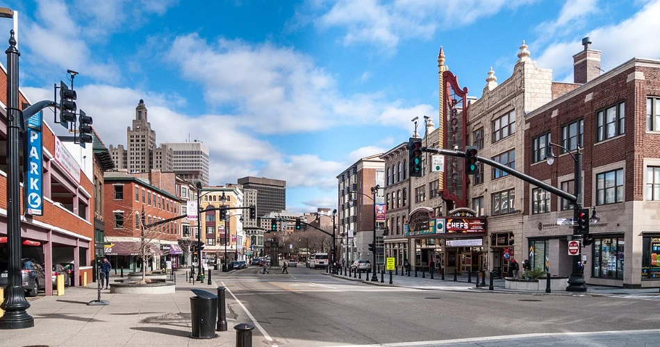Most Walkable Cities in the U.S. (Perfect for First-Timers):