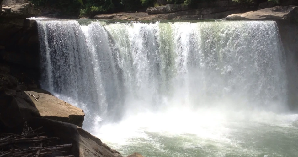 14 Must-See Waterfalls In The US You Didn't Know About