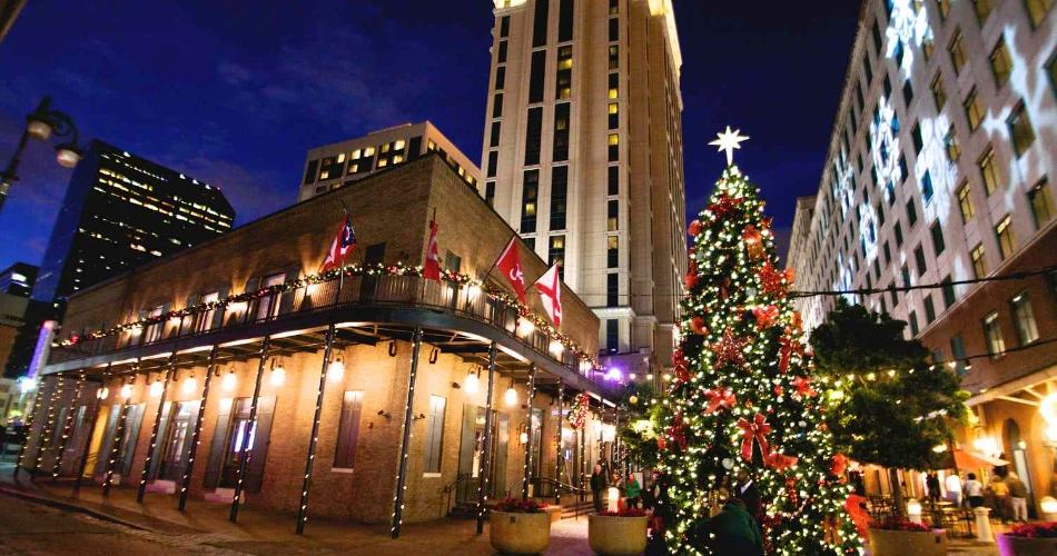 Best U.S. Cities to Visit for a Magical Christmas Experience