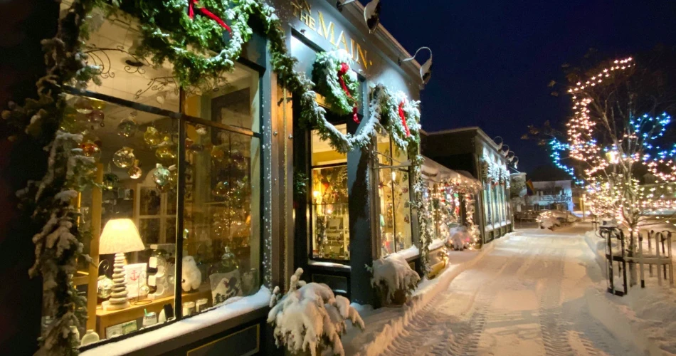 Top 20 Cities in the United States for Christmas Celebrations