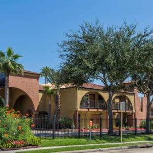 Super 8 by Wyndham HoustonNASAWebster Area Houston Texas