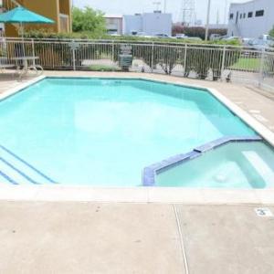Americas Inn HoustonStafford Sugarland