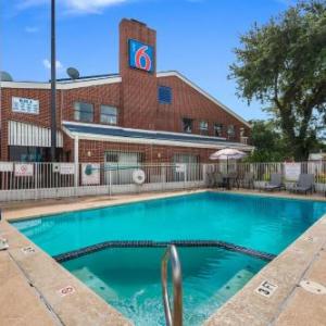 motel 6 Houston tX   Brookhollow Houston
