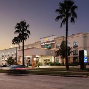 Comfort Inn  Suites SW Houston Sugarland