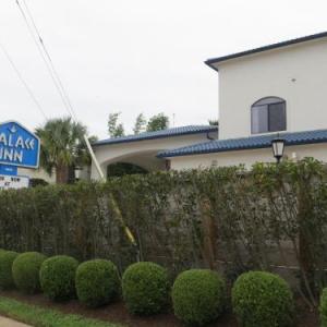 Palace Inn Harwin Texas