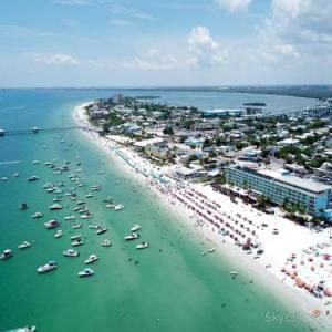 Resort in Fort myers Beach Florida