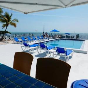Pines & Palms Resort