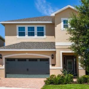 Splendid Home with Water Park Access Near Disney