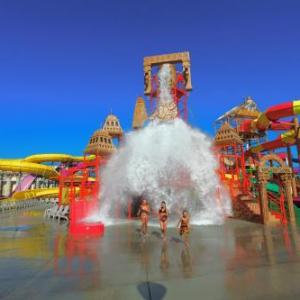 mt. OLYmPUS WAtER PARK AND tHEmE PARK RESORt Wisconsin