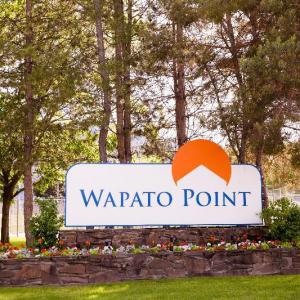 Yacinde at Wapato Point