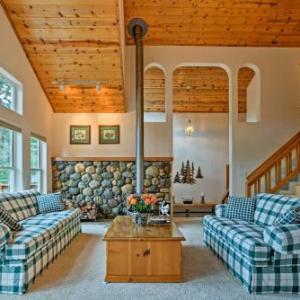 Lovely tahoe Resort Cabin with trails Hot tub Access truckee California