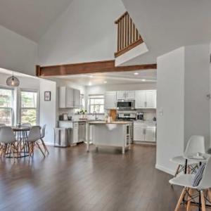 tannersville House with Bar and Deck 2mi to Ski Resort