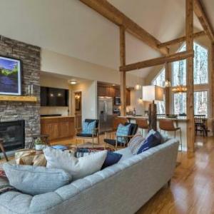 Designer Home with Fire Pit 70 Steps to Slopes!