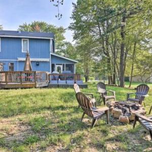 Spacious Lake Harmony Home with Hot tub and Fire Pit