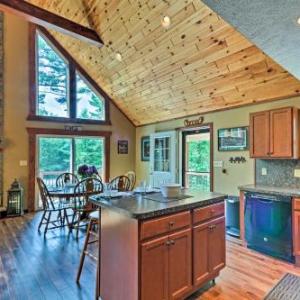 3 Story LK Harmony Resort Chalet with Fire Pit Deck Pennsylvania