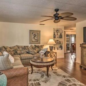 Retro Vero Beach Resort Home with Florida Room!
