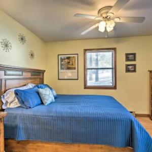 Cozy Condo - half Mile to Angel Fire Resort!