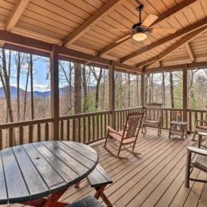 Private Sapphire Valley Resort Cabin with mtN Views North Carolina