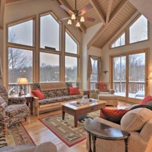 Black Bear Resort Cabin 8 Mi to Prime Skiing!