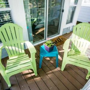 Lakefront Property Studio with Private Porch #39 at Long Cove Resort