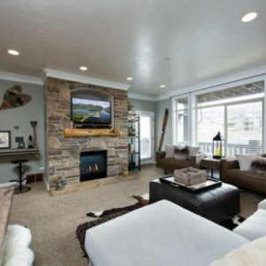 Gorgeous 3-Bedroom Condo LS 29 Vacation Rental near Snowbasin Resort
