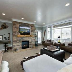 Gorgeous 3 Bedroom Condo LS 29 Vacation Rental near Snowbasin Resort Huntsville