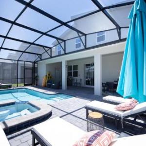 4563NL   Storey Lake Resort
