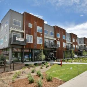 New Luxury Loft #10 Near Resort - Huge Hot Tub & Views - FREE Activities & Equipment Rentals Daily