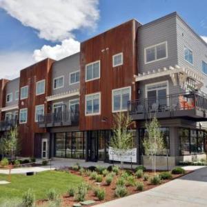 New Luxury Loft #5 Near Resort - Huge Hot Tub & Views - FREE Activities & Equipment Rentals Daily
