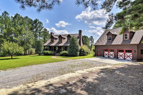 Farmhouse Apt w/ Pasture & Horseback Trails! - image 2