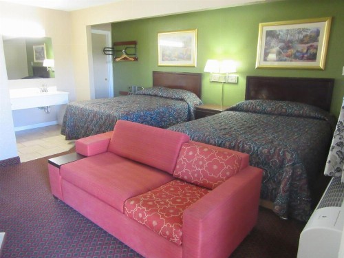 Americas Best Value Inn - Abilene - image 13