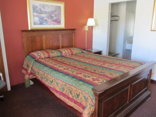 Americas Best Value Inn - Abilene - image 16