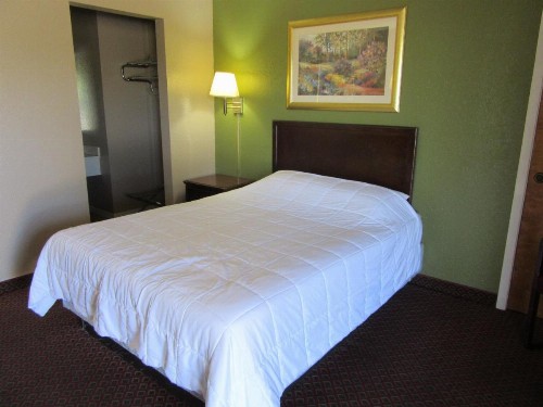 Americas Best Value Inn - Abilene - image 17