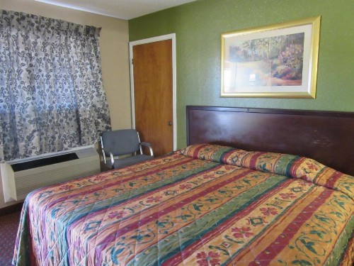 Americas Best Value Inn - Abilene - image 18