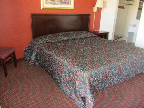 Americas Best Value Inn - Abilene - image 24