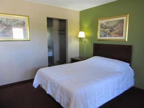 Americas Best Value Inn - Abilene - image 30