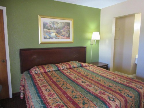 Americas Best Value Inn - Abilene - image 33